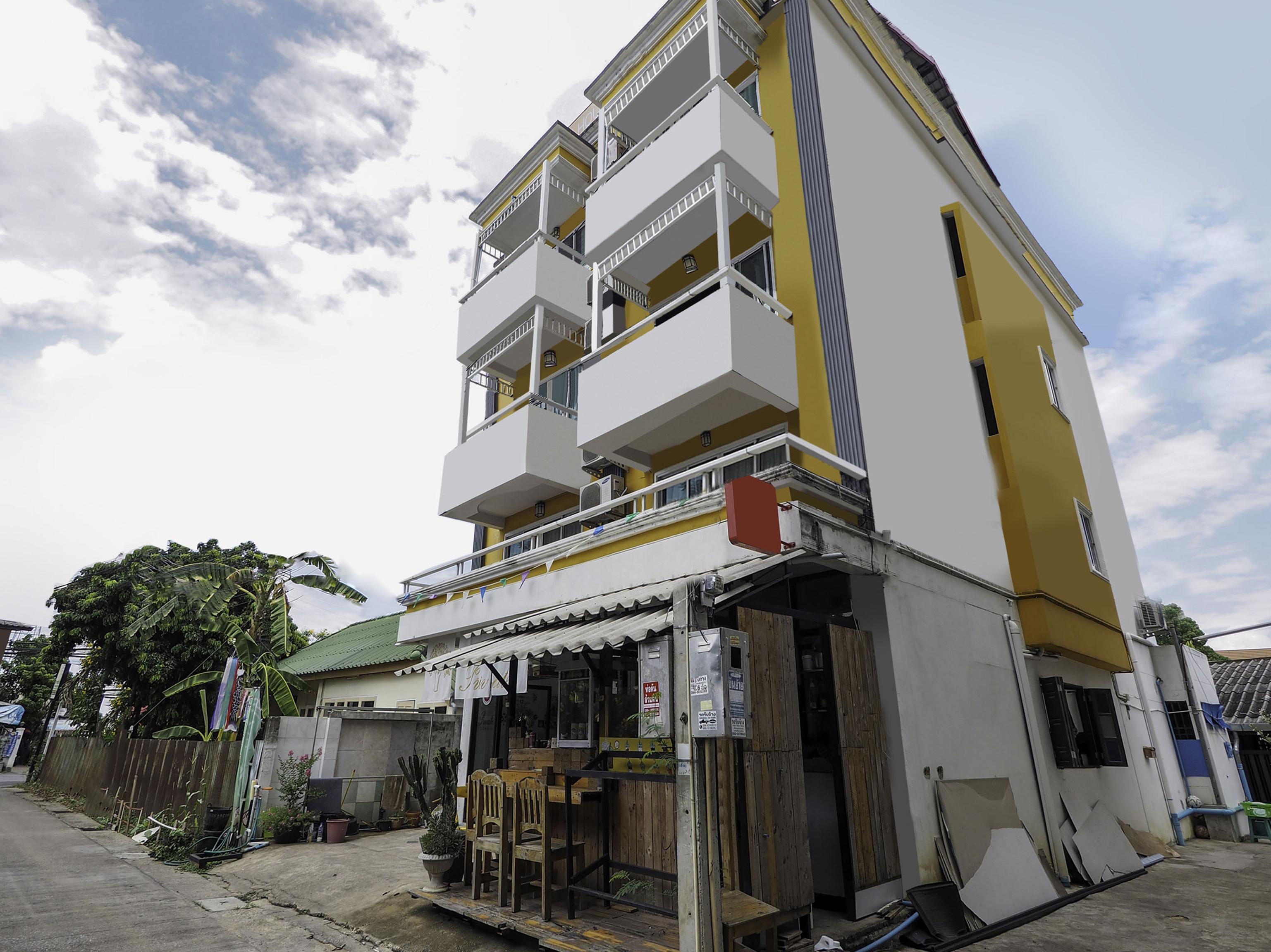 Oyo 983 The Private Hotel Chiang Mai Eksteriør billede