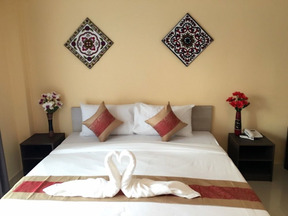 Oyo 983 The Private Hotel Chiang Mai Eksteriør billede