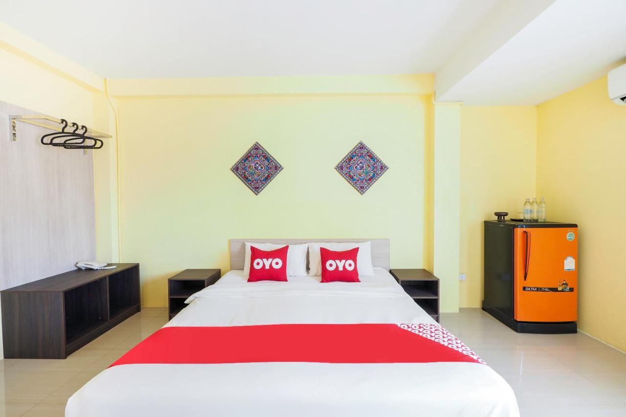Oyo 983 The Private Hotel Chiang Mai Eksteriør billede